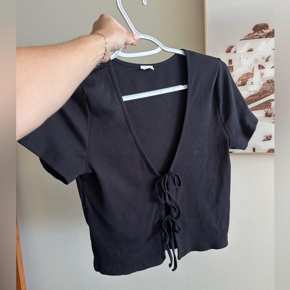 Aritzia Wilfred free T-shirt
